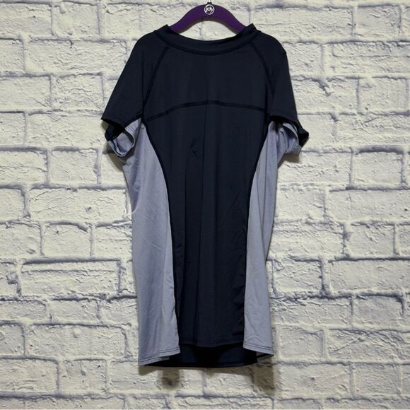 Patagonia MicroSwell Rashguard Women's M color NEO Navy - Picture 1 of 14